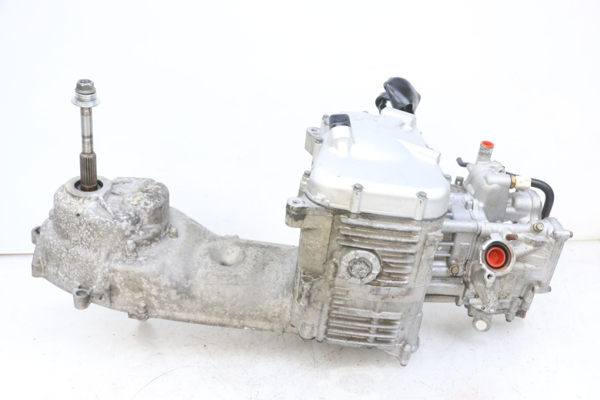 photo de MOTOR YAMAHA XMAX X-MAX 125 (2006 - 2009) - Bevestigingspunten