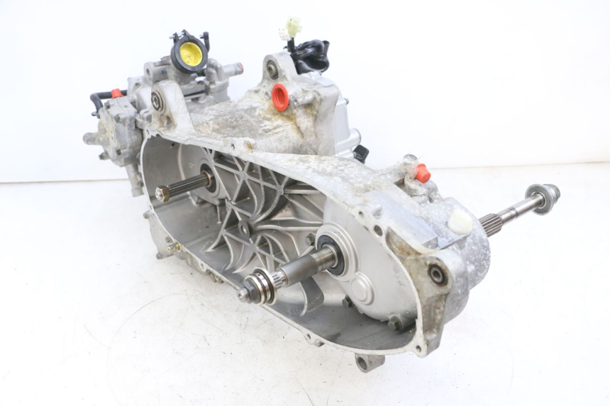 photo de MOTOR YAMAHA XMAX X-MAX 125 (2006 - 2009) - Staat van het oppervlak