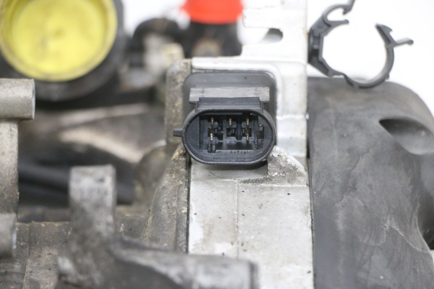 photo de MOTOR PIAGGIO X8 125 (2004 - 2007) - Profielaanzicht