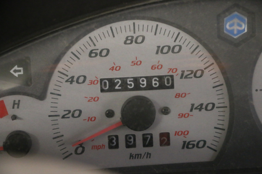 photo de MOTOR PIAGGIO X8 125 (2004 - 2007) - Andere kijkhoek