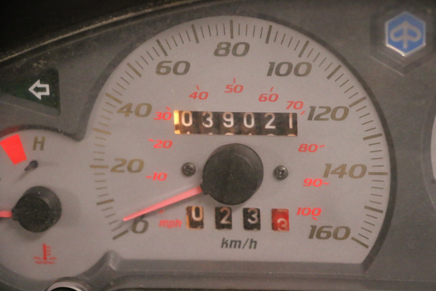 photo de MOTOR PIAGGIO X8 125 (2004 - 2007) - Overzicht