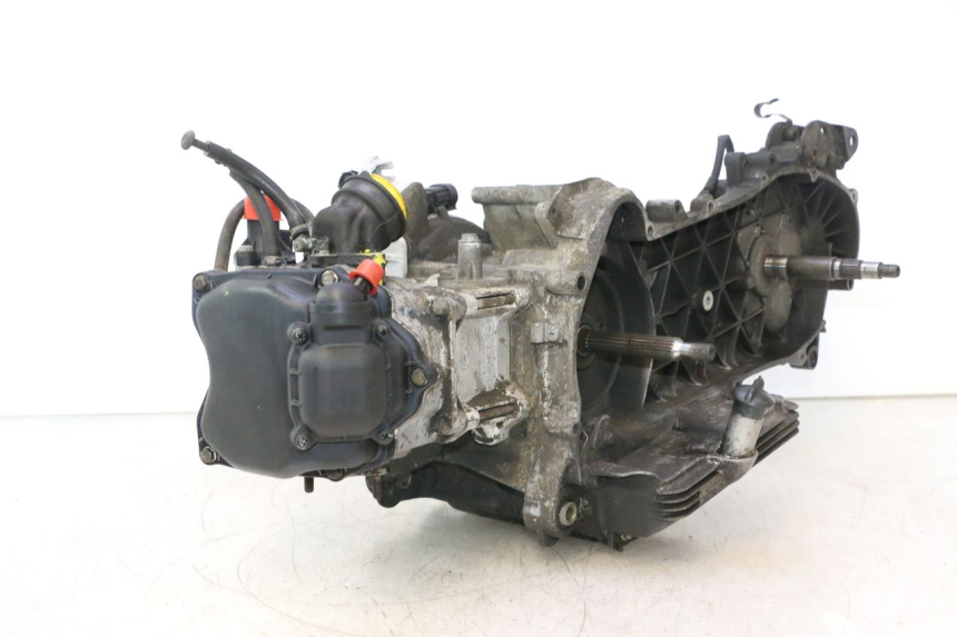 photo de MOTOR PIAGGIO X9 AMALFI 180 (2000 - 2003) - Markeringen en referenties