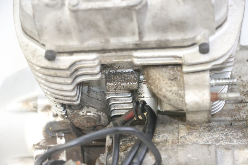 photo de MOTOR HONDA XLV VARADERO 125 (2000 - 2006) - Alternatieve hoek