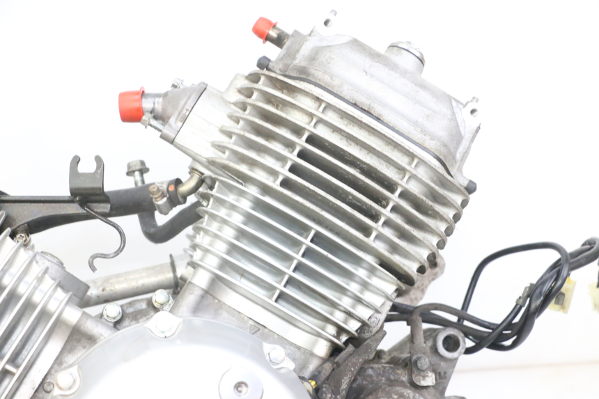 photo de MOTOR HONDA XLV VARADERO 125 (2000 - 2006) - Bevestigingspunten