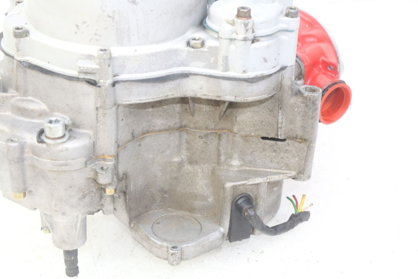 photo de MOTOR PEUGEOT XP6 50 (1997 - 2003) - Andere kijkhoek