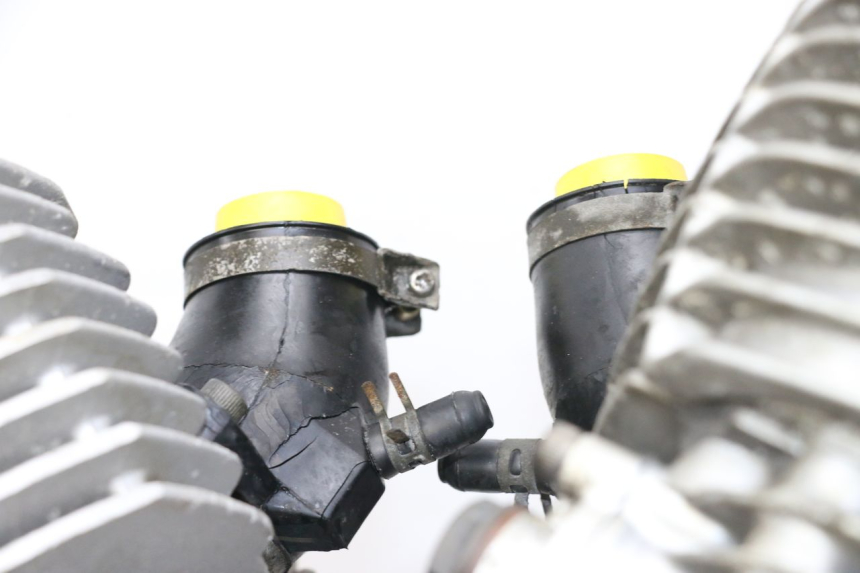 photo de MOTOR YAMAHA XVS DRAG STAR DRAGSTAR 650 (1997 - 2007) - Detail van het onderdeel