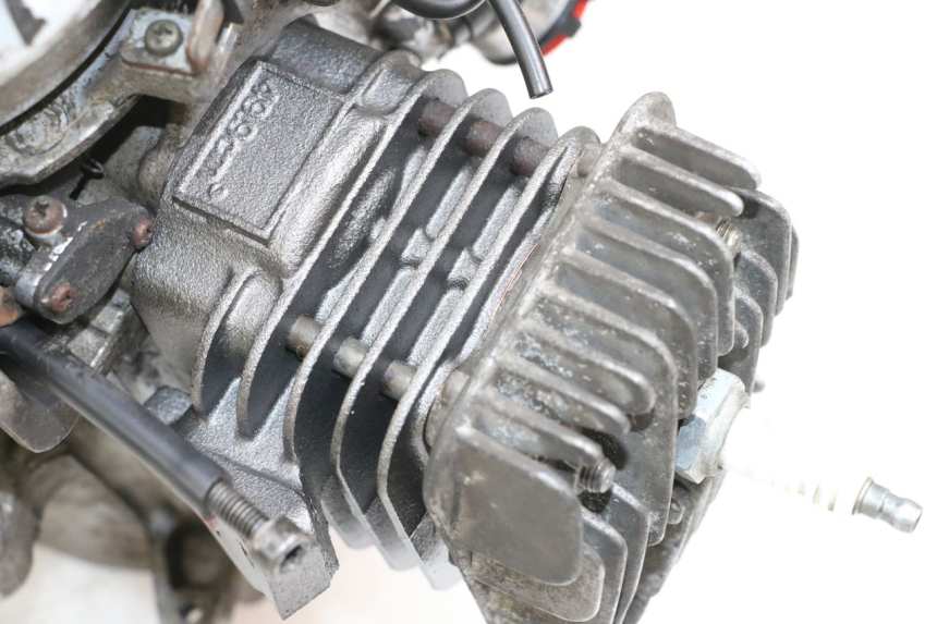 photo de MOTOR YAMAHA YN NEO'S 50 (1997 - 2004) - Bevestigingspunten