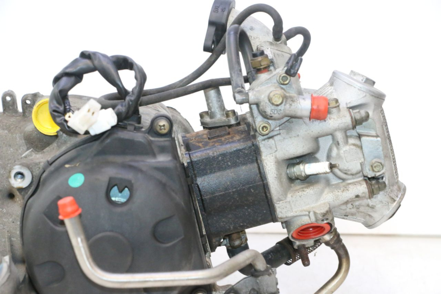 photo de MOTOR YAMAHA YP MAJESTY 125 (2002 - 2006) - Zoom op componenten