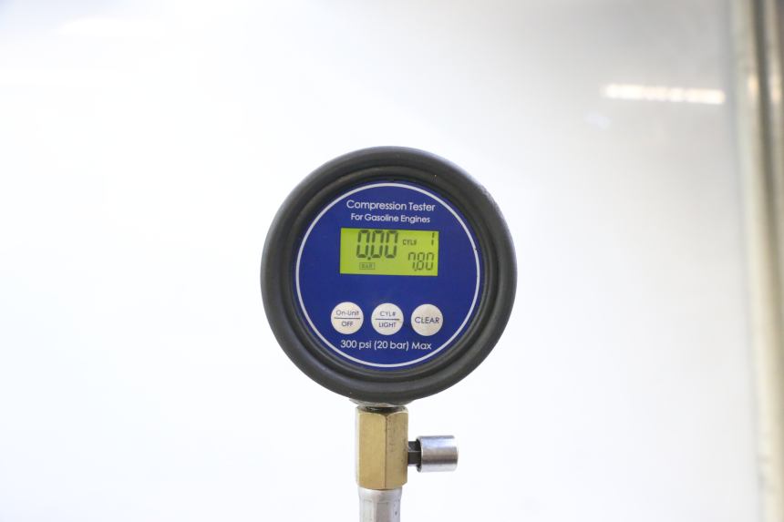 photo de MOTOR YAMAHA YP X-MAX XMAX 400 (2014 - 2017) - Profielaanzicht