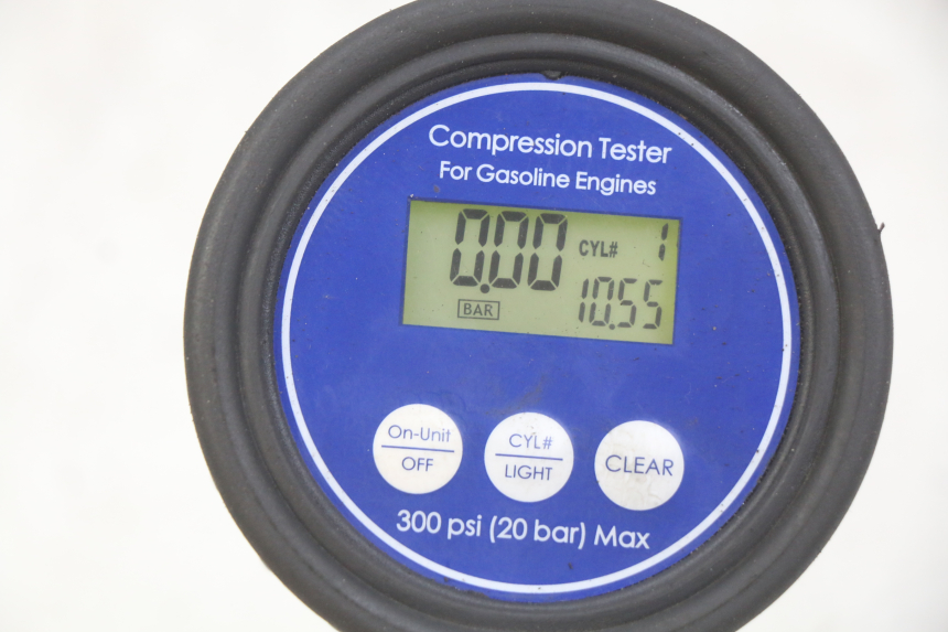 photo de MOTOR YIYING YY125T 125 (2006 - 2014) - Profielaanzicht