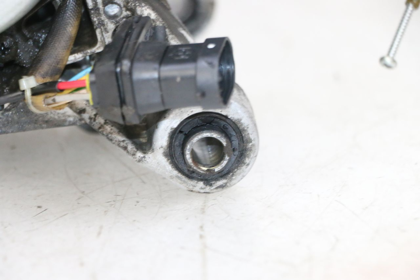 photo de MOTOR PIAGGIO ZIP 2T 50 (2009 - 2019) - Markeringen en referenties