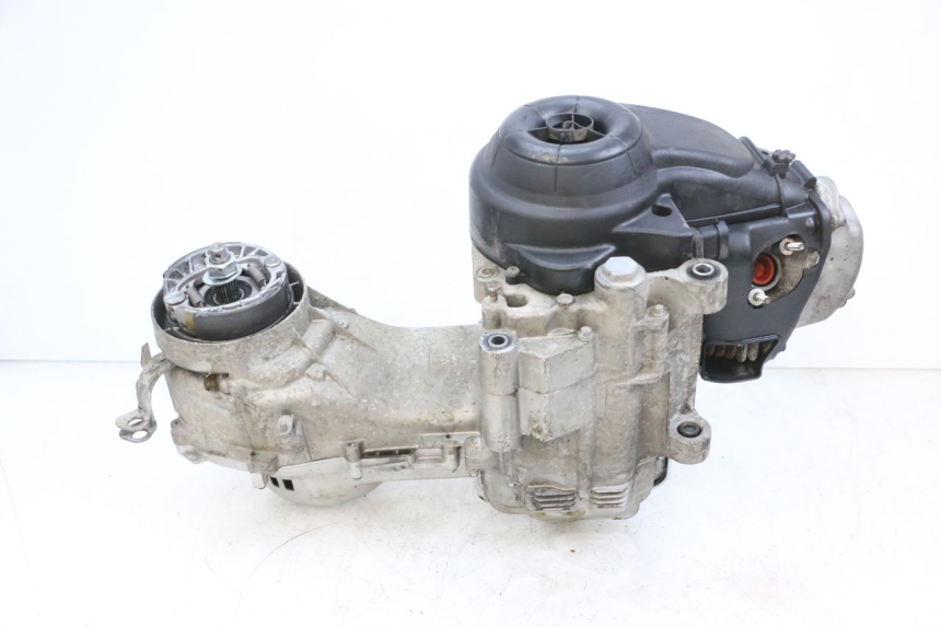 photo de MOTOR PIAGGIO ZIP 4T 50 (2018 - 2020) - Bevestigingspunten