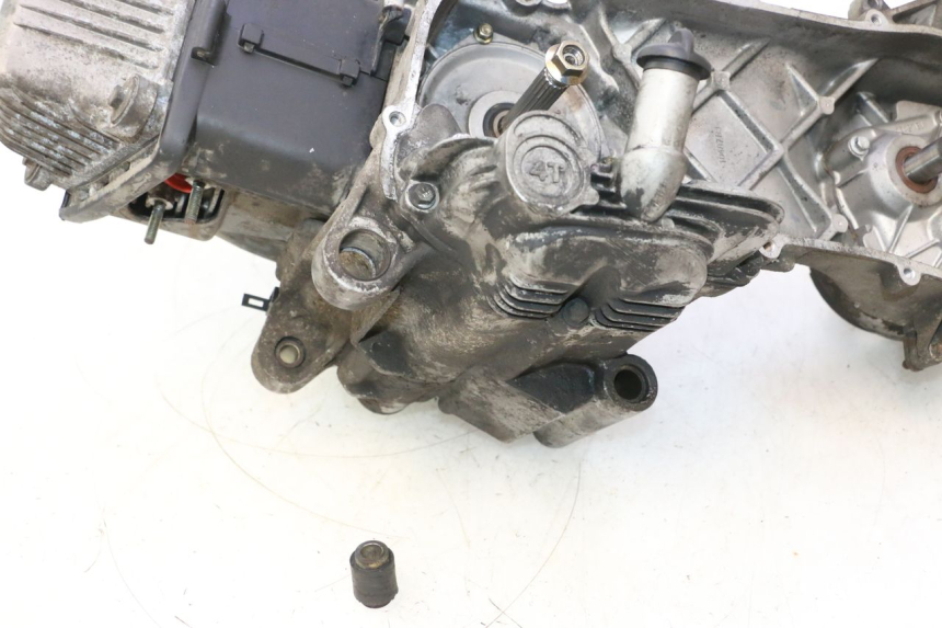 photo de MOTOR PIAGGIO ZIP 4T 50 (2006 - 2017) - Andere kijkhoek