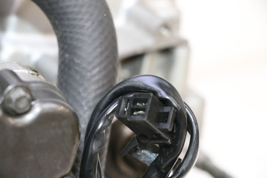 photo de MOTOR KAWASAKI ZX-6R ZX6R 600 (1995 - 1997) - Gecontroleerd onderdeel
