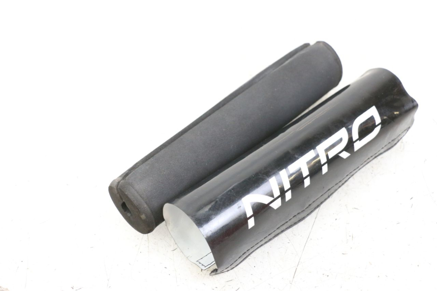 photo de STUURPEN VOERING NITRO MOTORS THUNDER 125 - Zoom op gebruiksstaat