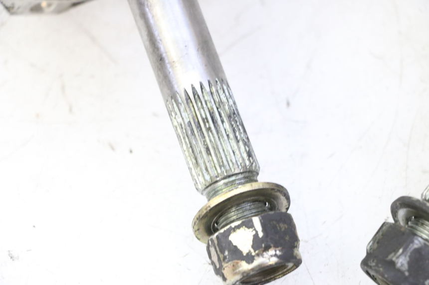 photo de ACHTERWIELNAF QUADRO 4 4D 350 (2015 - 2018) - Productaanzicht