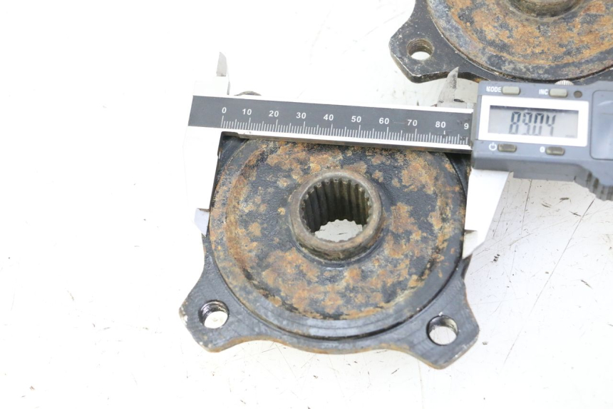 photo de ACHTERWIELNAF KEROX BAZOOKA 110 - Detail van het onderdeel