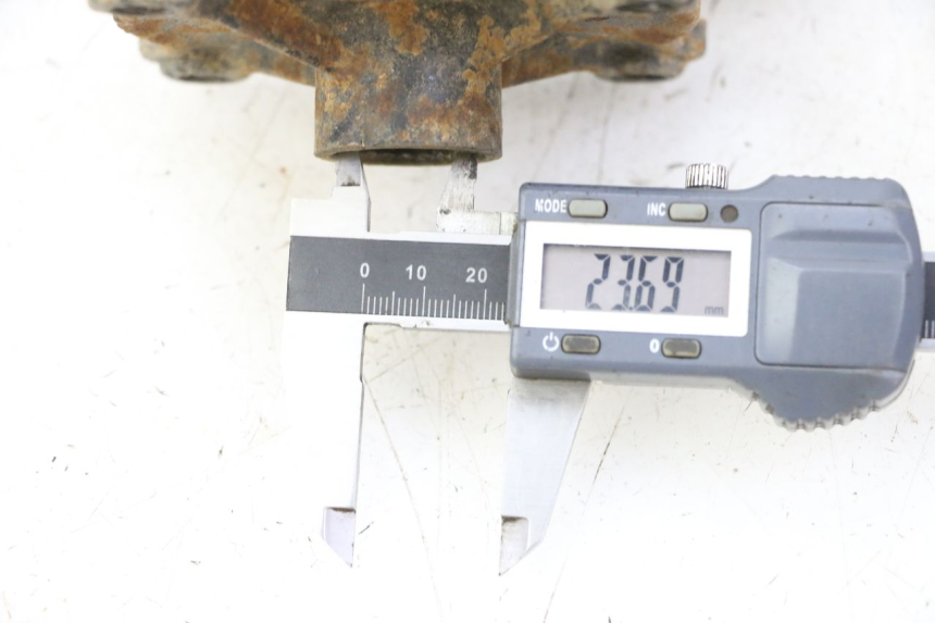 photo de ACHTERWIELNAF KEROX BAZOOKA 110 - Zoom op gebruiksstaat