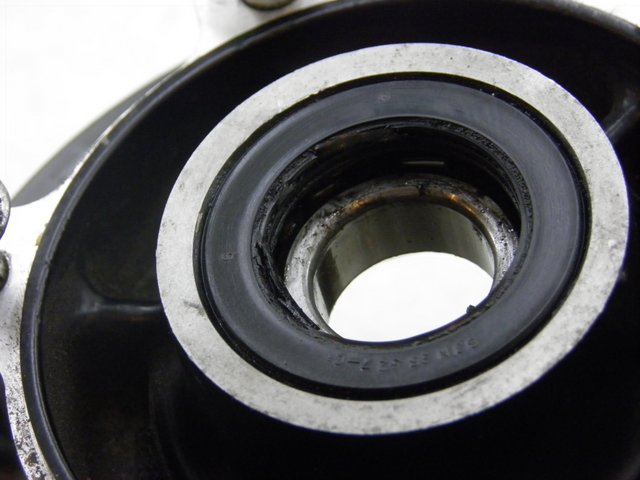 photo de ACHTERWIELNAF KAWASAKI ZEPHYR 550 (1991 - 1998) - Detail van het onderdeel