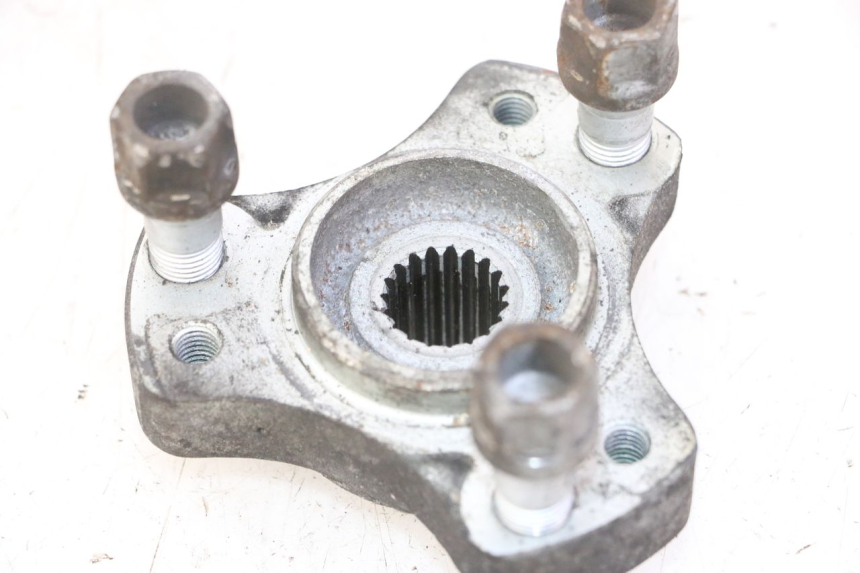 photo de ACHTERWIELNAF PEUGEOT SATELIS 125 (2006 - 2009) - Bevestigingspunten