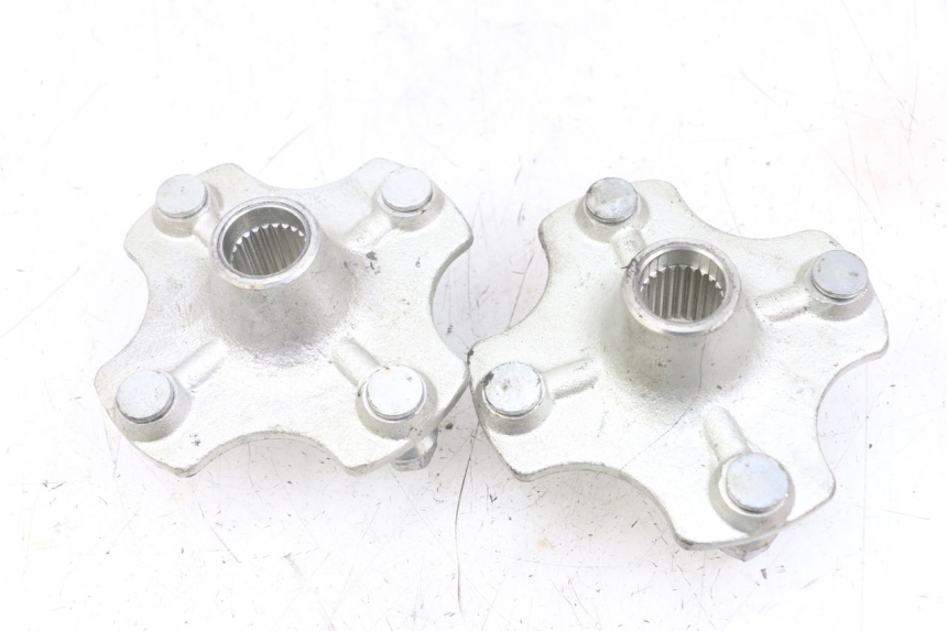 photo de ACHTERWIELNAF HYTRACK ST 170 (2020 - 2024) - Bevestigingspunten