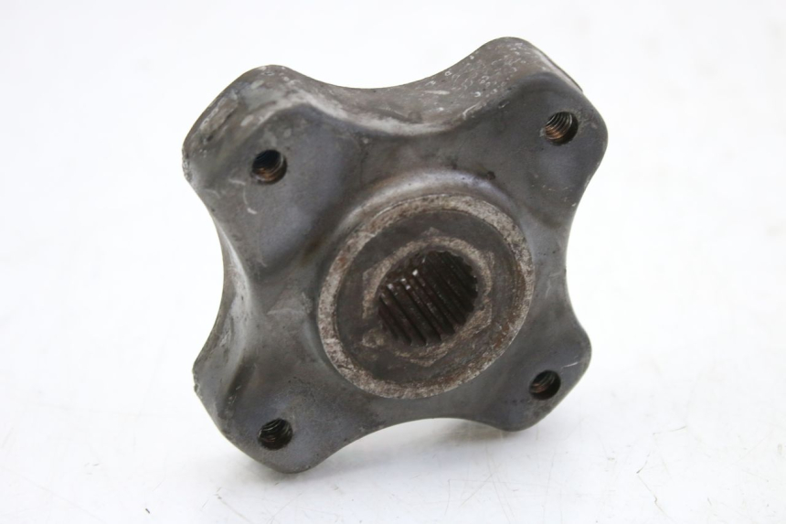 photo de ACHTERWIELNAF SUZUKI UH BURGMAN 125 (2002 - 2006) - Zoom op gebruiksstaat