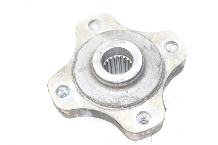 photo de ACHTERWIELNAF SUZUKI UH BURGMAN 125 (2002 - 2006) - Zoom op gebruiksstaat