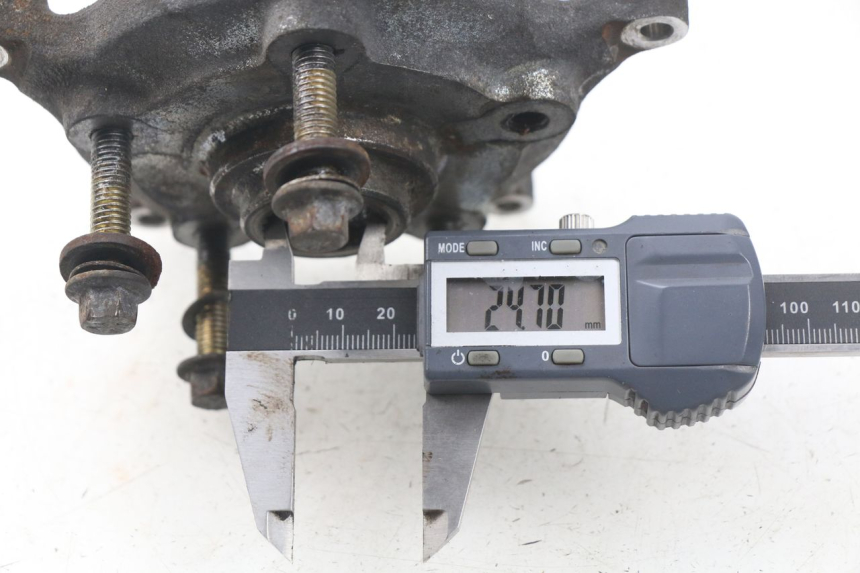 photo de ACHTERWIELNAF PIAGGIO X9 125 (2000 - 2003) - Zoom op gebruiksstaat