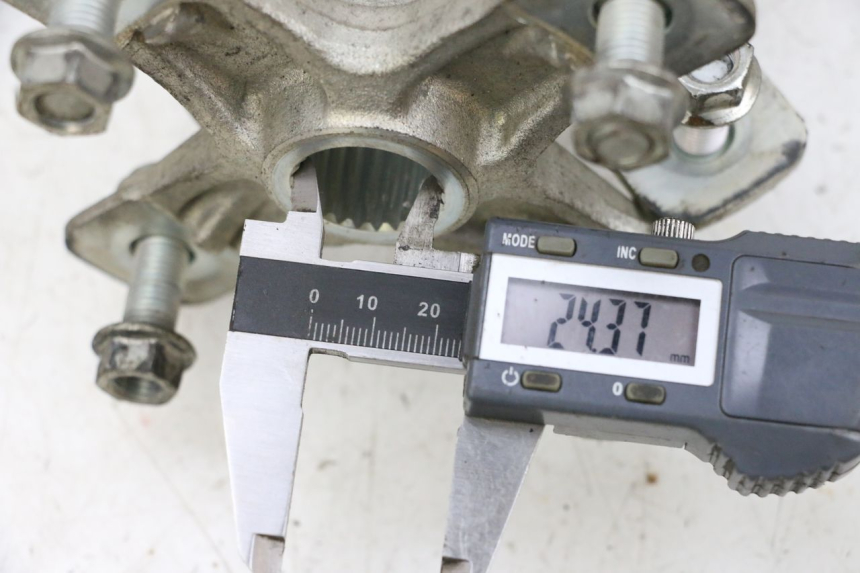 photo de ACHTERWIELNAF YAMAHA YFM R RAPTOR 250 (2008 - 2014) - Detail van het onderdeel