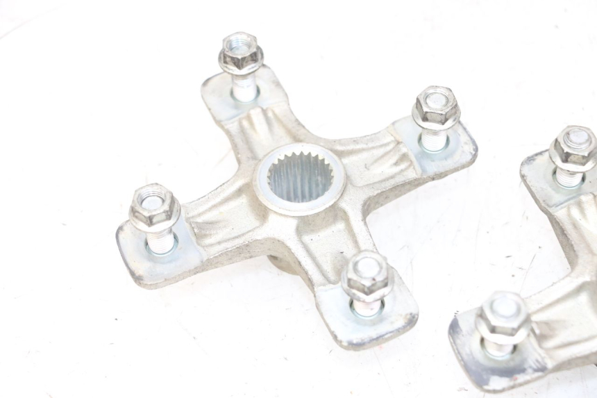 photo de ACHTERWIELNAF YAMAHA YFM R RAPTOR 250 (2008 - 2014) - Bevestigingspunten