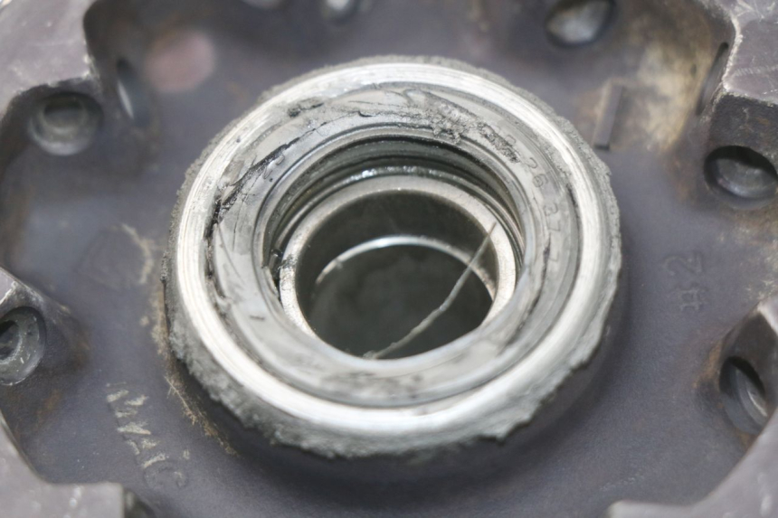 photo de VOORWIELNAAF HONDA CRF CR-F 450 (2005 - 2008) - Detail van het onderdeel