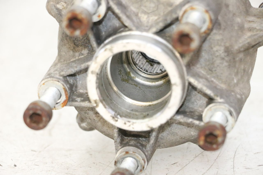 photo de VOORWIELNAAF PIAGGIO LXV 4T 50 (2009 - 2013) - Andere kijkhoek