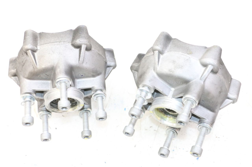 photo de VOORWIELNAAF PIAGGIO MP3 HPE 310 (2024 - 2025) - Zoom op gebruiksstaat