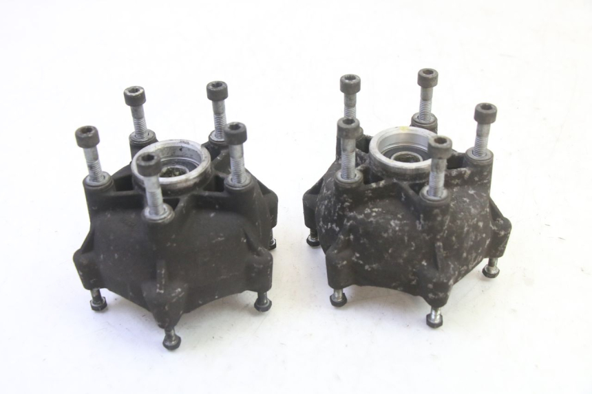 photo de VOORWIELNAAF PIAGGIO MP3 125 (2006 - 2014) - Zoom op gebruiksstaat