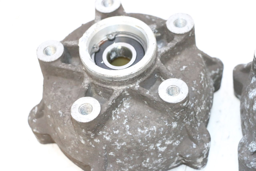 photo de VOORWIELNAAF PIAGGIO MP3 RL 250 (2006 - 2010) - Technische close-up