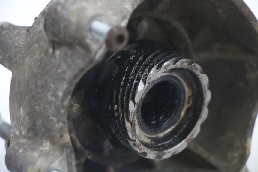 photo de VOORWIELNAAF PIAGGIO VESPA GRANTURISMO 125 (2003 - 2007) - Detail van het onderdeel