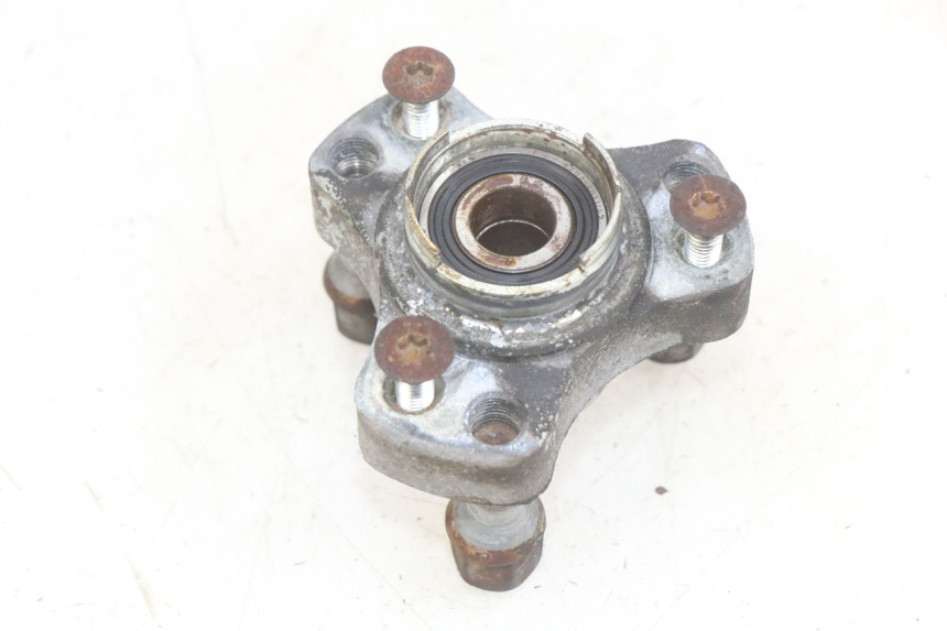 photo de VOORWIELNAAF PEUGEOT SPEEDFIGHT LC 50 (1996 - 2002) - Technische close-up