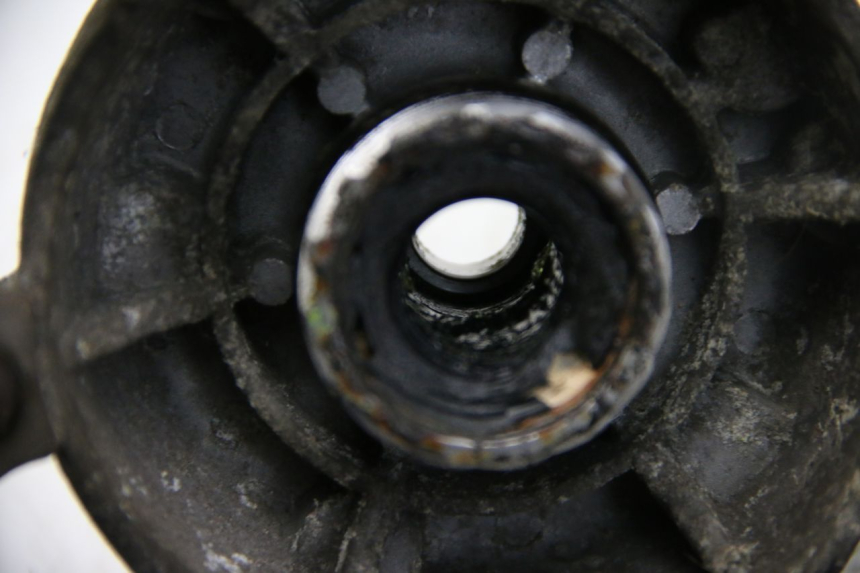 photo de VOORWIELNAAF PIAGGIO VESPA GRANTURISMO 125 (2003 - 2007) - Technische close-up