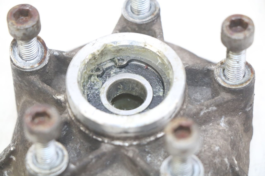 photo de VOORWIELNAAF PIAGGIO VESPA LXV 125 (2006 - 2009) - Andere kijkhoek