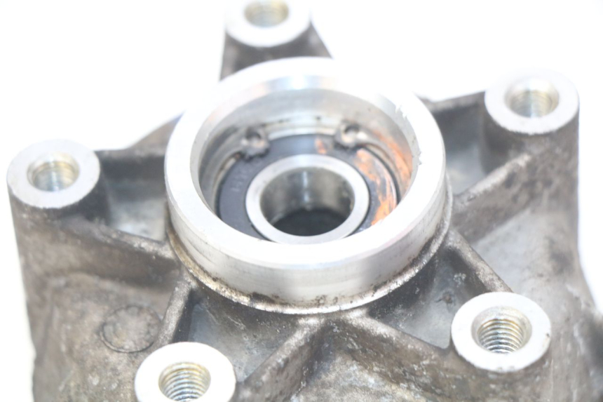 photo de VOORWIELNAAF PIAGGIO VESPA PRIMAVERA 2T 50 (2013 - 2018) - Zoom op gebruiksstaat