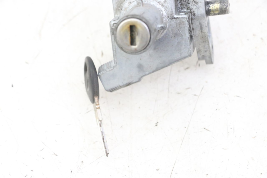 photo de CONTACTSLOT MBK BOOSTER SPIRIT NAKED 50 (2004 - 2017) - Zoom op gebruiksstaat