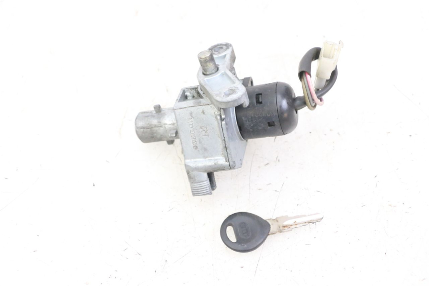 photo de CONTACTSLOT MBK BOOSTER SPIRIT NAKED 50 (2004 - 2017) - Bevestigingspunten