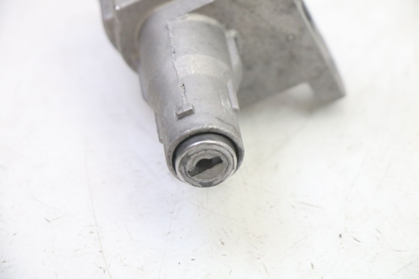 photo de CONTACTSLOT ORCAL CAVARO 4T 50 (2019 - 2023) - Bevestigingspunten