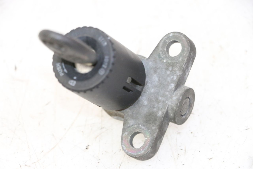 photo de CONTACTSLOT APRILIA ETX 125 (1998 - 2002) - Bevestigingspunten