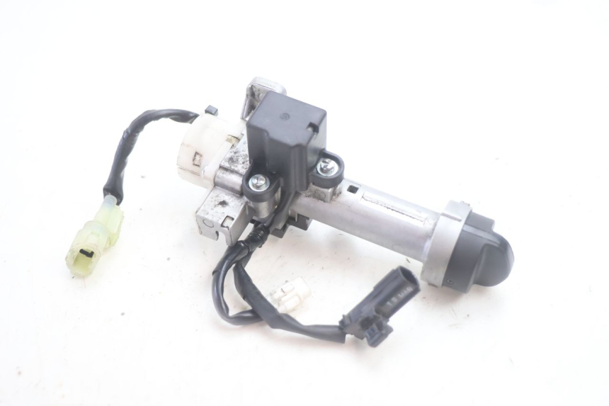 photo de NEIMAN PIAGGIO MP3 HPE 530 (2022 - 2026) - Andere kijkhoek