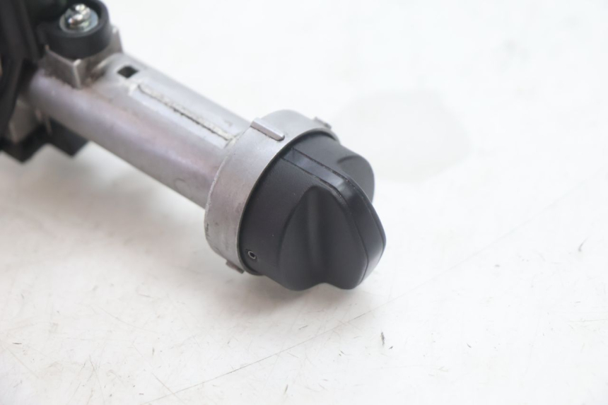 photo de NEIMAN PIAGGIO MP3 HPE 530 (2022 - 2026) - Technische close-up