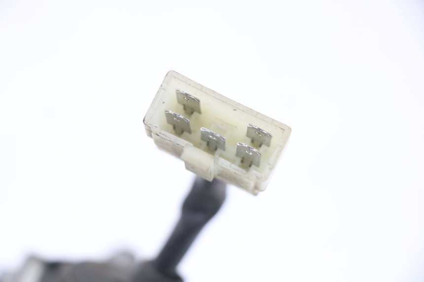 photo de CONTACTSLOT SYM ORBIT 50 (2008 - 2010) - Bevestigingspunten