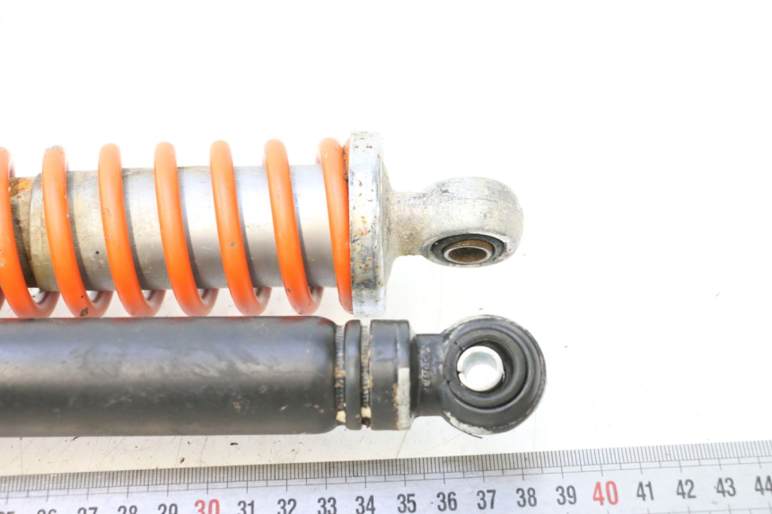photo de PAAR ACHTERSTE SCHOKDEMPERS PEUGEOT 103 SPX CLIP 50 (1989 - 1992) - Andere kijkhoek