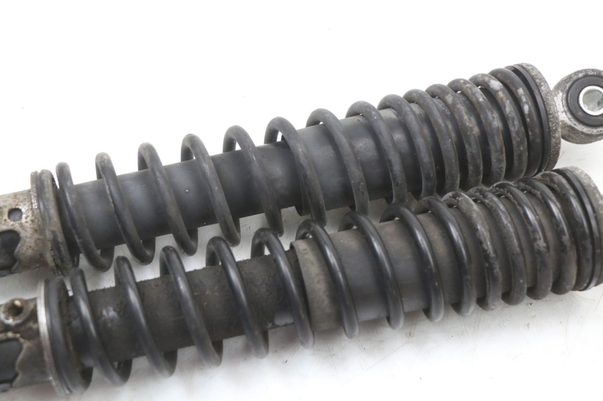 photo de SET ACHTERSCHOKDEMPERS SUZUKI BURGMAN 125 (2007 - 2014) - Bevestigingspunten