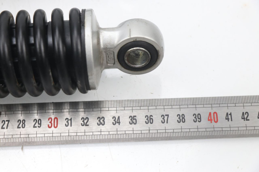 photo de SET ACHTERSCHOKDEMPERS HONDA CBF 125 (2009 - 2015) - Detail van het onderdeel